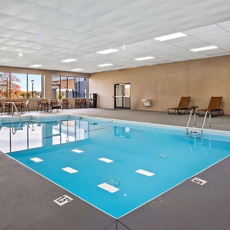 Surestay Plus Hotel By Best Western Stevensville St Joseph Εξωτερικό φωτογραφία