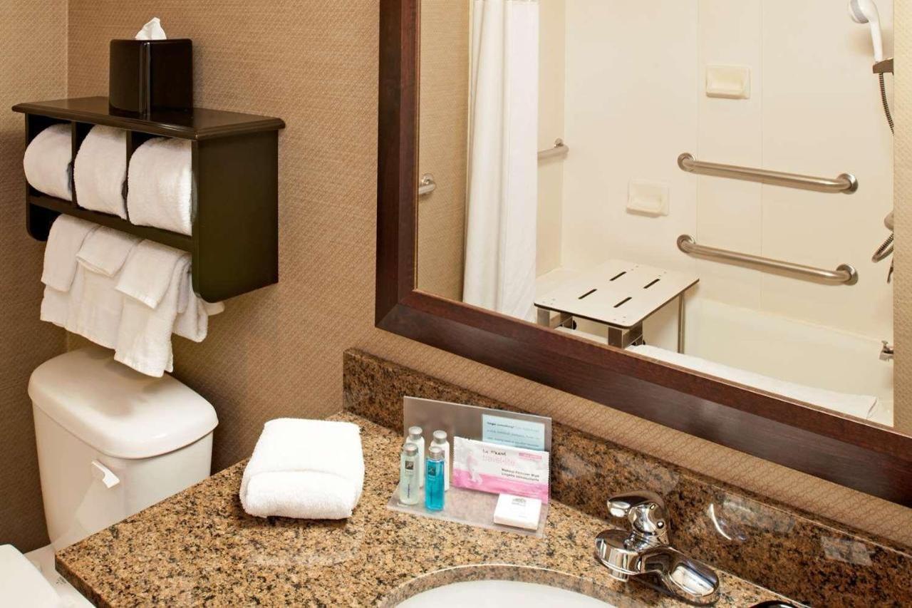 Surestay Plus Hotel By Best Western Stevensville St Joseph Εξωτερικό φωτογραφία