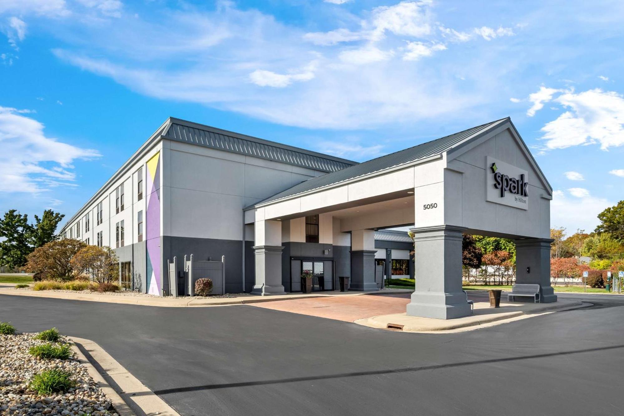 Surestay Plus Hotel By Best Western Stevensville St Joseph Εξωτερικό φωτογραφία