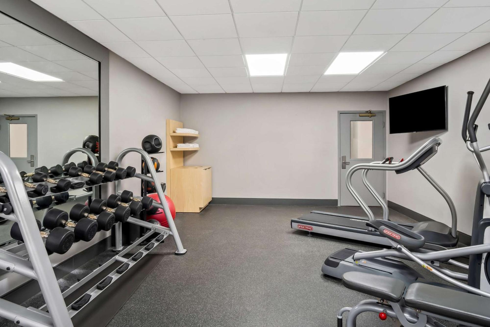 Surestay Plus Hotel By Best Western Stevensville St Joseph Εξωτερικό φωτογραφία