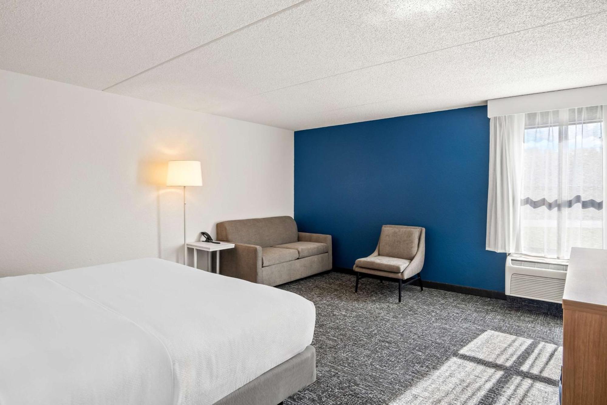 Surestay Plus Hotel By Best Western Stevensville St Joseph Εξωτερικό φωτογραφία