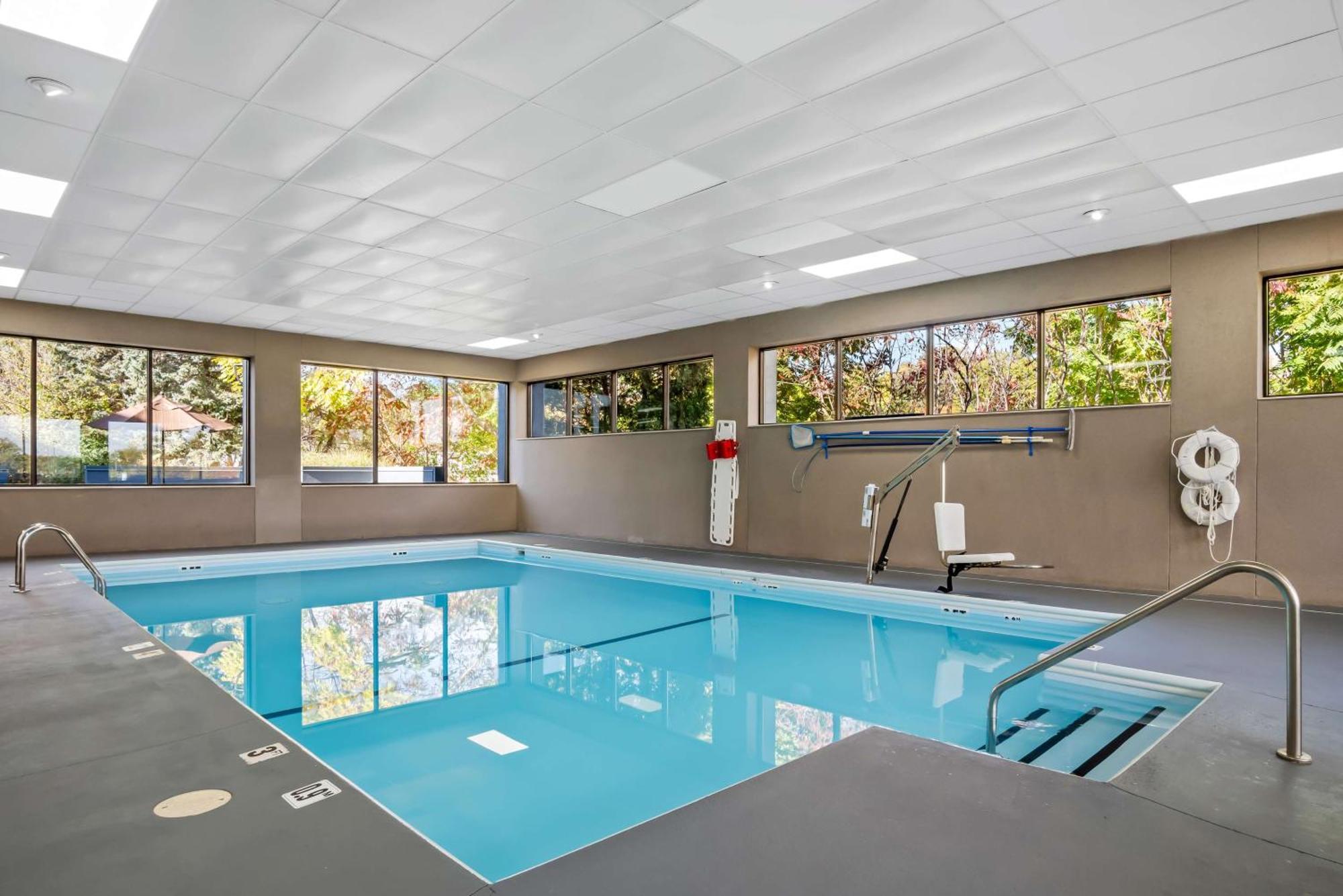 Surestay Plus Hotel By Best Western Stevensville St Joseph Εξωτερικό φωτογραφία