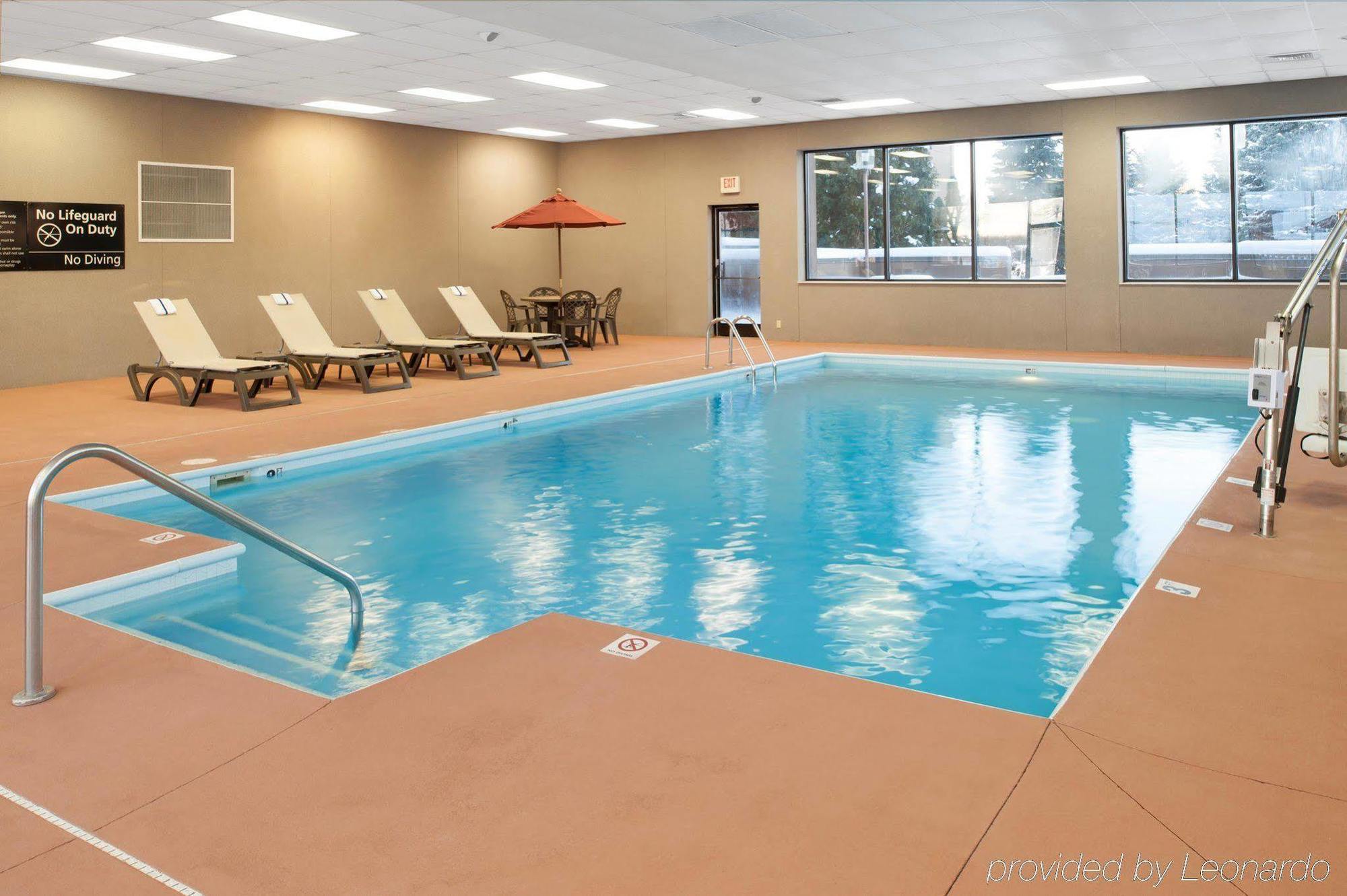 Surestay Plus Hotel By Best Western Stevensville St Joseph Εξωτερικό φωτογραφία